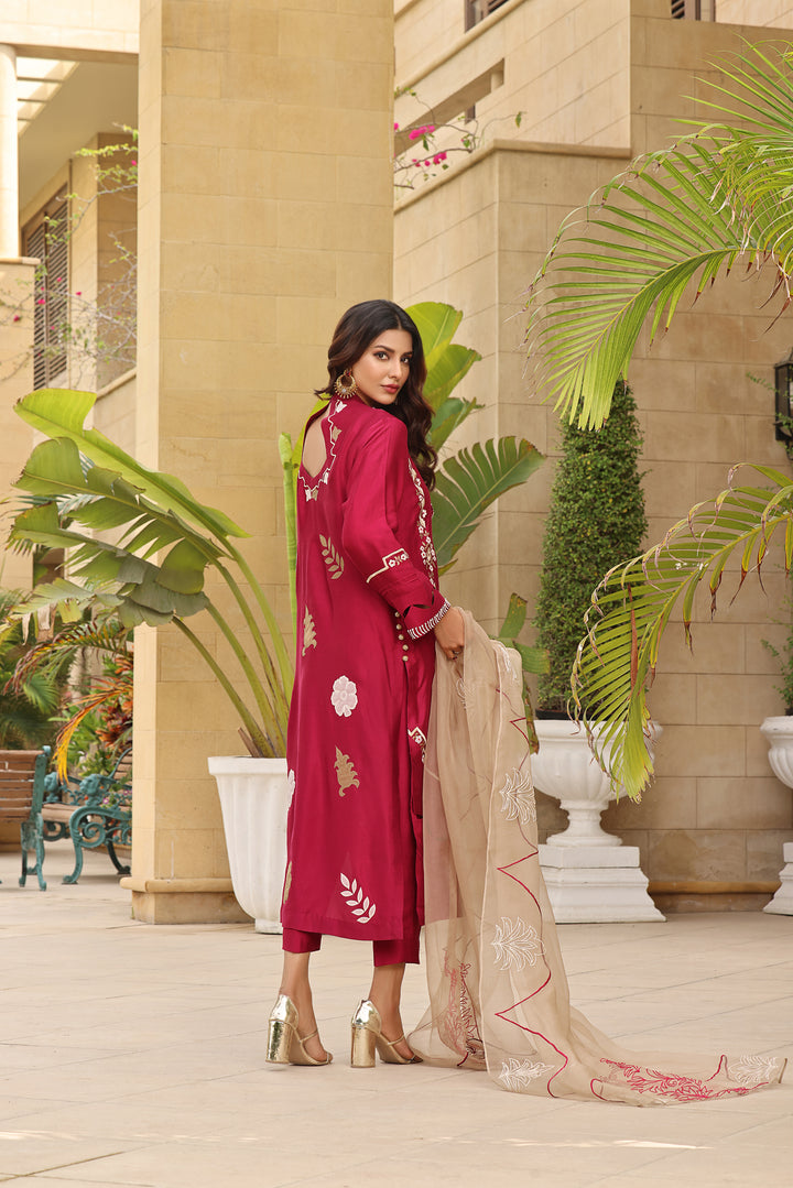 Radiate elegance in CRIMSON. Fusia pink sheesha silk with resham embroidery, diamonte, pearl work, and organza dupatta. Choose pants and shalwar.