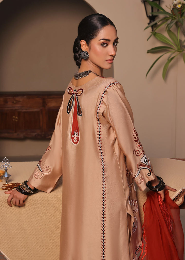  Discover Maya by Mona Imran, featuring intricate Kashmiri handwork on the neckline, daman, sleeves, and back for an elegant look.